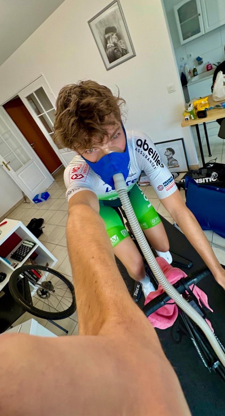 Test physiologique sous masque respiratoire sur home-trainer, protocole AP Training